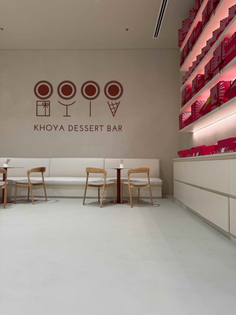 Microcement walls and floors in Khoya Restaurant, Dubai Hills