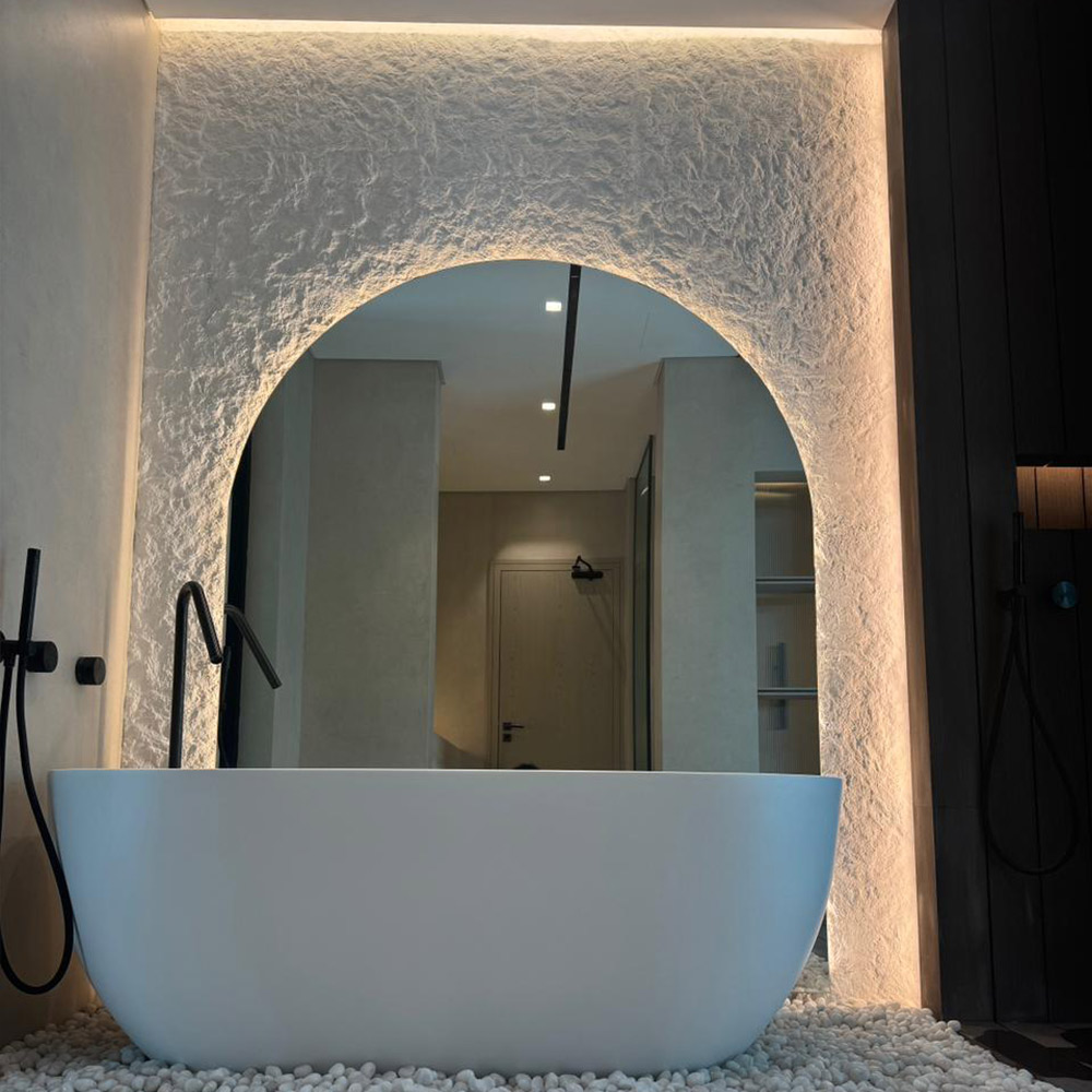 Stone-effect textured wall in a Dubai residential interior